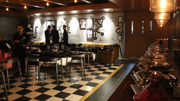 ഒരു ചായയുമായി ഒരു മണിക്കൂര്‍ ഇരുന്നാല്‍ പണിയാകും; ഈ ഹോട്ടലില്‍ ഭക്ഷണത്തിനു വിലയിടുന്നത് ഇവിടെ ചെലവിടുന്ന സമയമനുസരിച്ചു