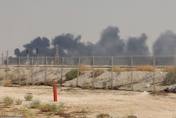 സൗദി എണ്ണ ഉത്പാദനം പകുതിയായി കുറച്ചു; ഇന്ത്യയില്‍ പെട്രോള്‍ വില ഉയർന്നേക്കും