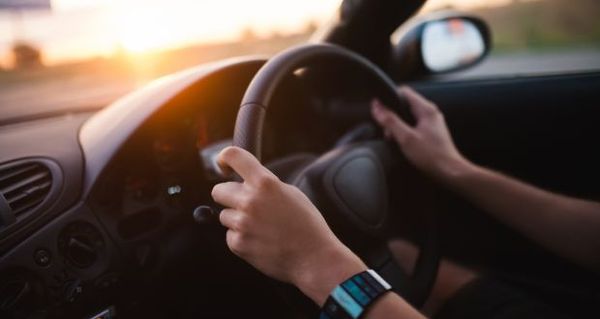 ഇത്തരം ഡ്രൈവിംഗ് ലൈസന്‍സുകള്‍ ഇനി പറ്റില്ല; മുന്നറിയിപ്പുമായി പൊലീസ്