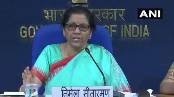 ഭാരത് പെട്രോളിയം ഉൾപ്പെടെ അഞ്ച് പൊതുമേഖലാ സ്ഥാപനങ്ങള്‍ വില്‍പ്പനയ്ക്ക്