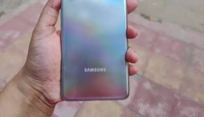 സാംസങ് മൊബൈലാണോ കൈയില്‍? 'വൻ സുരക്ഷാ ഭീഷണികൾ', മുന്നറിയിപ്പുമായി സര്‍ക്കാര്‍