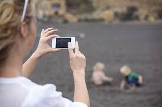 കുഞ്ഞുങ്ങളുടെ ചിത്രങ്ങള്‍ സമൂഹമാധ്യമങ്ങളില്‍ ഷെയര്‍ ചെയ്യുമ്പോള്‍ ..