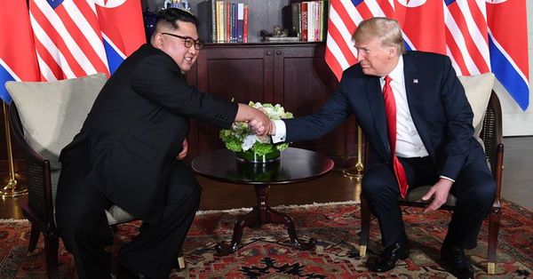 ആദ്യ കൂടിക്കാഴ്ച വിജയകരം; സമാധാനത്തിലേക്കുള്ള മികച്ച ചുവടുവയ്പ്പെന്ന് കിം; ഉത്തര കൊറിയയുമായി മികച്ച ബന്ധമുണ്ടാകുമെന്നു ട്രംപ്