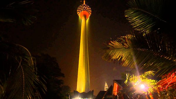 കെഎല്‍ ടവറിലെ ലൈറ്റ് ഷോ കണ്ടിട്ടുണ്ടോ?