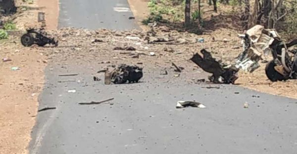 മഹാരാഷ്ട്രയിൽ മാവോവാദി ആക്രമണം; 15 സൈനികർ കൊല്ലപ്പെട്ടു