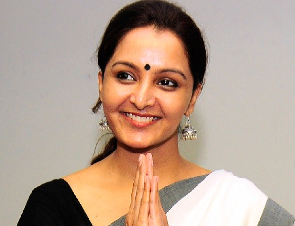 എല്ലാം പറയാതെ പറഞ്ഞ് മഞ്ജുവിന്‍റെ ഫെയ്സ് ബുക്ക് പോസ്റ്റ്