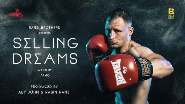 സെല്ലിംഗ് ഡ്രീംസ്‌: മലയാളി കൂട്ടായ്മയില്‍ ഒരു കിടിലന്‍ അന്താരാഷ്ട്ര മ്യുസിക് വീഡിയോ