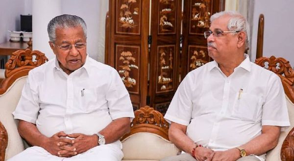 ഓണാഘോഷ ചടങ്ങുകളിലേക്ക് ഗവർണറെ നേരിട്ട് ക്ഷണിക്കാൻ സർക്കാർ