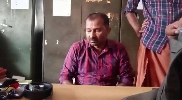 കൊല്ലം അഞ്ചലിൽ താലൂക്ക് സർവേയർ കൈക്കൂലി വാങ്ങുന്നതിനിടെ പിടിയിൽ
