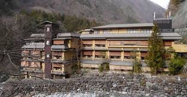 1,313 വര്‍ഷം പഴക്കമുള്ള ഹോട്ടല്‍; ലോകത്തിലെ ഏറ്റവും പഴക്കം ചെന്ന  ഹോട്ടലിന്റെ വിശേഷങ്ങള്‍ ഇങ്ങനെ