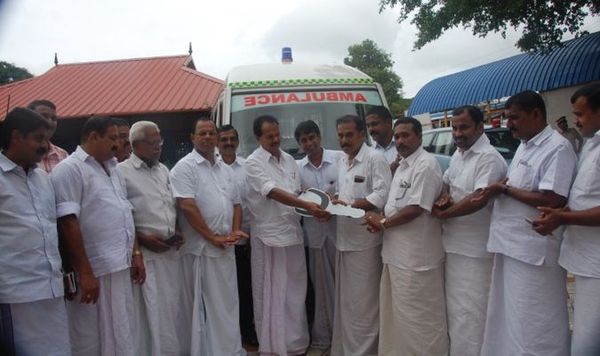 കനിവ് ആംബുലന്‍സ് PT. തോമസ്.M. L.A ഉല്‍ഘാടനം ചെയ്തു.