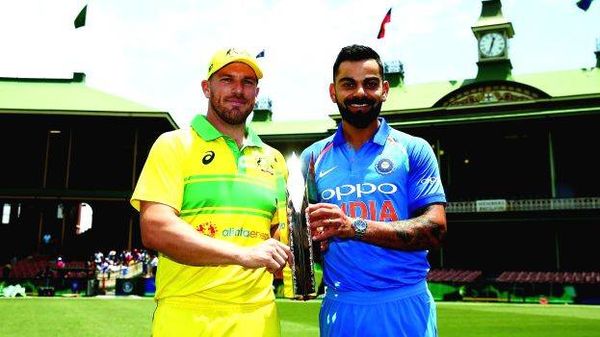 സിഡ്നി ഏകദിനം; ഓസീസിന് ബാറ്റിങ്, രാഹുലും പാണ്ഡ്യയും പുറത്ത്