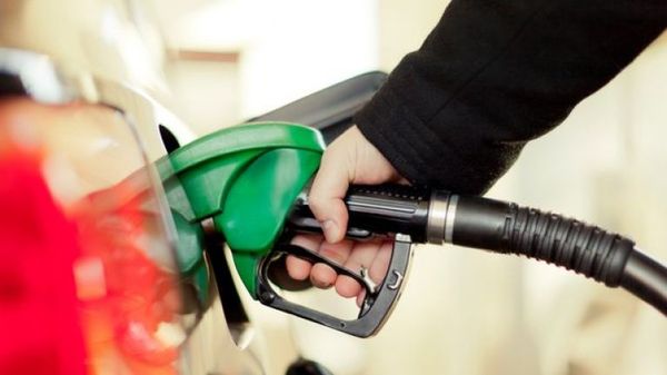 68 പൈസയ്ക്ക് ഒരു ലിറ്റര്‍ പെട്രോള്‍ കിട്ടുന്ന രാജ്യവും 135  രൂപയ്ക്ക് ഒരു ലിറ്റര്‍ കിട്ടുന്ന രാജ്യവും