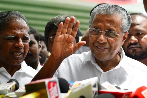 വനിതാ മതില്‍ സമാനതകൾ ഇല്ലാത്ത സ്ത്രീ മുന്നേറ്റം; മുഖ്യ മന്ത്രി