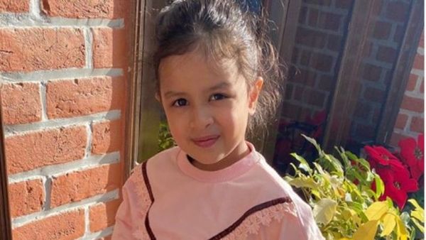 'കണ്ടു ഞാൻ കണ്ണനെ കായാമ്പൂ വർണനെ'; വീണ്ടും മലയാള ഗാനവുമായി സിവ ധോണി;വീഡിയോ