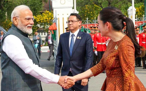 രാമായണത്തിന്റെ തായ് പതിപ്പ് അവതരണം, 'ടിപ്പിടാക്ക'; തായ്‌ലന്‍ഡിൽ നരേന്ദ്രമോദിക്ക് വന്‍ വരവേല്‍പ്പ്