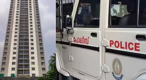 15കാരൻ ഫ്ലാറ്റിൽ നിന്ന് ചാടി മരിച്ച സംഭവം; ‘ക്ലോസറ്റിൽ മുഖം പൂഴ്ത്തി വച്ച് ഫ്ലഷ് ചെയ്തു’; മകൻ ക്രൂരമായ റാഗിങിന് ഇരയായെന്ന് അമ്മ