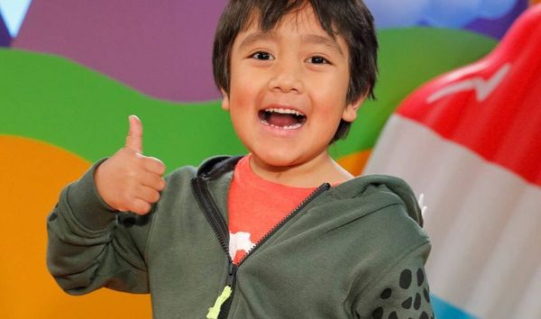 എട്ടുവയസ്സുകാരന്‍  റയാൻ 2019ല്‍ യുട്യൂബില്‍നിന്ന് നേടിയത് 185 കോടി രൂപ