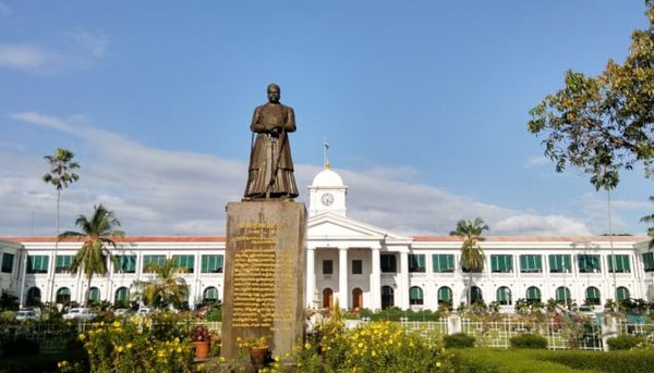 സംസ്ഥാനത്തെ സർക്കാർ ജീവനക്കാരുടെ ലീവ് സറണ്ടർ ആനുകൂല്യം പുനഃസ്ഥാപിച്ചു