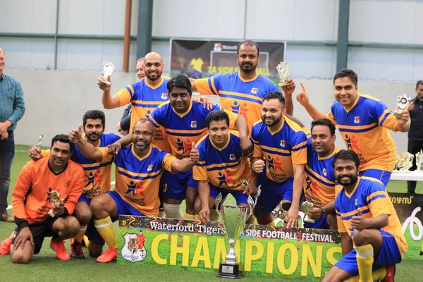 വാട്ടര്‍ഫോഡ് ടൈഗേഴ്സും , ഐറിഷ് ബ്ലാസ്റ്റര്‍സ് വൈറ്റും ജേതാക്കള്‍ .