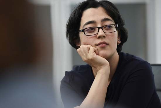 സിംഗപ്പൂരിലെ ഇന്ത്യന്‍ വംശജയായ ആര്‍ട്ടിസ്റ്റ് ശുഭിഗി റാവു കൊച്ചി ബിനാലെ ക്യൂറേറ്റര്‍