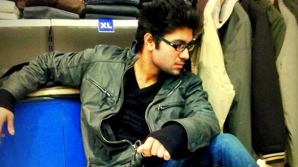 ഷെവര്‍ലെ കാറിലെത്തി രാഷ്ട്രീയ നേതാക്കളുടെ വീടുകളില്‍ മാത്രം മോഷണം നടത്തുന്ന കള്ളന്‍; ഇദ്ദേഹം ആള്‍ ഒരല്‍പം വ്യത്യസ്തനാണ്