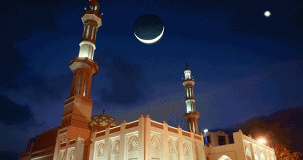 സൗദിയിലും ഒമാനിലും ഈദുൽ ഫിത്തർ അവധി പ്രഖ്യാപിച്ചു;ഇത്തവണ 9 ദിവസം അവധി