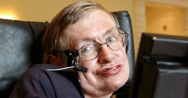 വീല്‍ചെയറില്‍ ഇരുന്ന് ലോകത്തെ വിസ്മയിപ്പിച്ച സ്റ്റീഫന്‍ ഹോക്കിങ് അന്തരിച്ചു