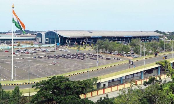 തിരുവനന്തപുരം വിമാനത്താവളത്തില്‍ യുദ്ധവിമാനം എമര്‍ജന്‍സി ലാന്‍ഡിങ് നടത്തി; ഇന്ധനം നിറയ്ക്കാന്‍ ഇറങ്ങിയതെന്ന് സൂചന