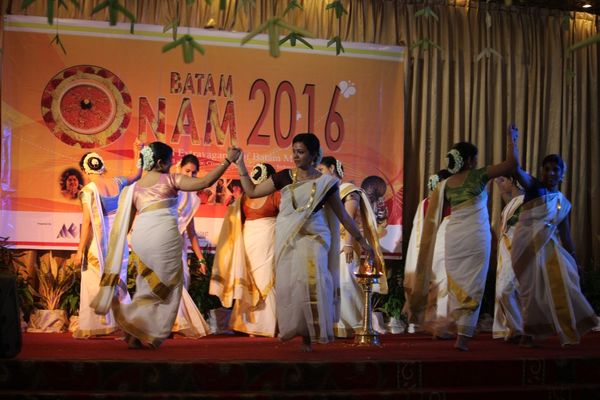 ഒരുമയുടെ ബത്താം ഓണം 2016