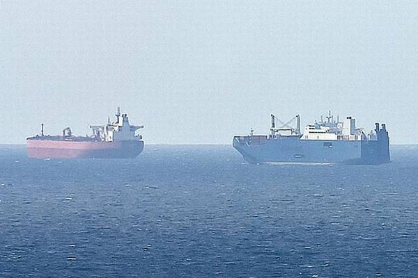 യുഎഇ തീരത്ത്‌ സൗദി എണ്ണക്കപ്പലുകൾക്കുനേരെ ആക്രമണം; ടാങ്കറുകൾക്ക് കനത്ത നാശനഷ്‌ടം