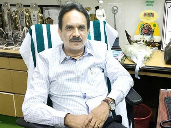 'കലക്ടർ ബ്രോ' വേണ്ട എന്നെ ജോസേട്ടായെന്ന് വിളിച്ചോളൂ…; കോഴിക്കോട്ടെ പുതിയ കളക്ടറുടെ ഫേസ്ബുക്ക്‌ പോസ്റ്റ്‌ വൈറലാവുന്നു