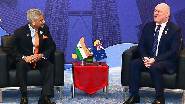 Jaishankar meets NZ PM Luxon, Malaysian counterpart on ASEAN sidelines