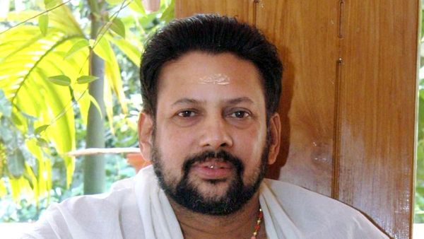 ശബരിമല സ്വര്‍ണക്കൊള്ള; തന്ത്രി കണ്ഠരര് രാജീവര് അറസ്റ്റിൽ