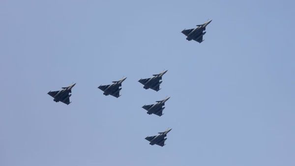 IAF to display 'Sindoor' formation at R-Day flypast