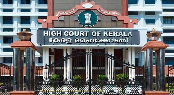 പോളിങ് ഉദ്യോഗസ്ഥര്‍ക്ക് പോസ്റ്റല്‍ വോട്ടിന് ഇനി അവസരമില്ല; ആവശ്യം ഹൈക്കോടതി തള്ളി