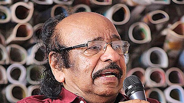 കെ സച്ചിദാനന്ദൻ സാഹിത്യ അക്കാദമി ചെയർമാൻ സ്ഥാനം രാജിവെച്ചു