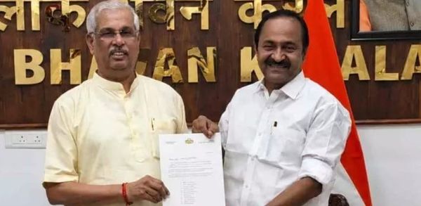 മന്ത്രിമാരുടെ വകുപ്പുകളിൽ മാറ്റങ്ങൾ, ഒടുവിൽ മൂന്നാം നാൾ തീരുമാനം; ഫിഷറീസ് ലീഗിന് തന്നെ