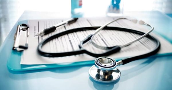 മെഡിക്കൽ വിദ്യാർഥികൾക്ക് ആശ്വാസം; എംബിബിഎസ് ഫീസ് ഇനി നാലര വർഷത്തേക്ക് മാത്രം
