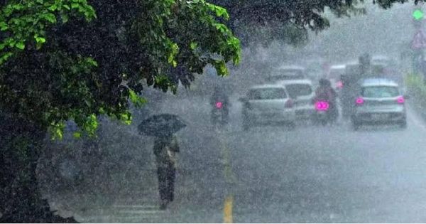 ന്യൂന മർദ്ദ പാത്തി വീണ്ടും കേരള തീരത്ത്; വടക്കൻ ജില്ലകളിൽ ഒറ്റപെട്ട ശക്തമായ മഴ തുടരും