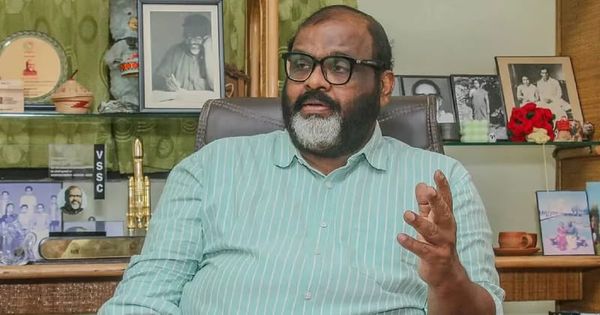സ്ത്രീകൾക്ക് സൗജന്യ യാത്ര; സ്വകാര്യ ബസ് മേഖലയിലെ സാമ്പത്തിക പ്രതിസന്ധി പഠിക്കാൻ പ്രത്യേക സമിതിയെ നിയോഗിച്ചു