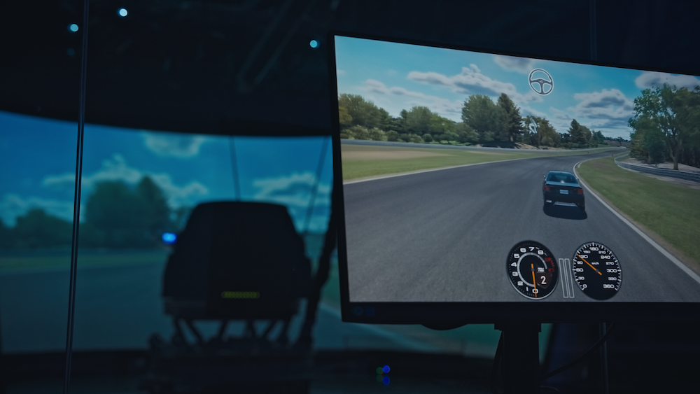 Bridgestone perfectionne son processus de développement virtuel de pneus avec la mise en service d’un simulateur Driver-in-the-Loop