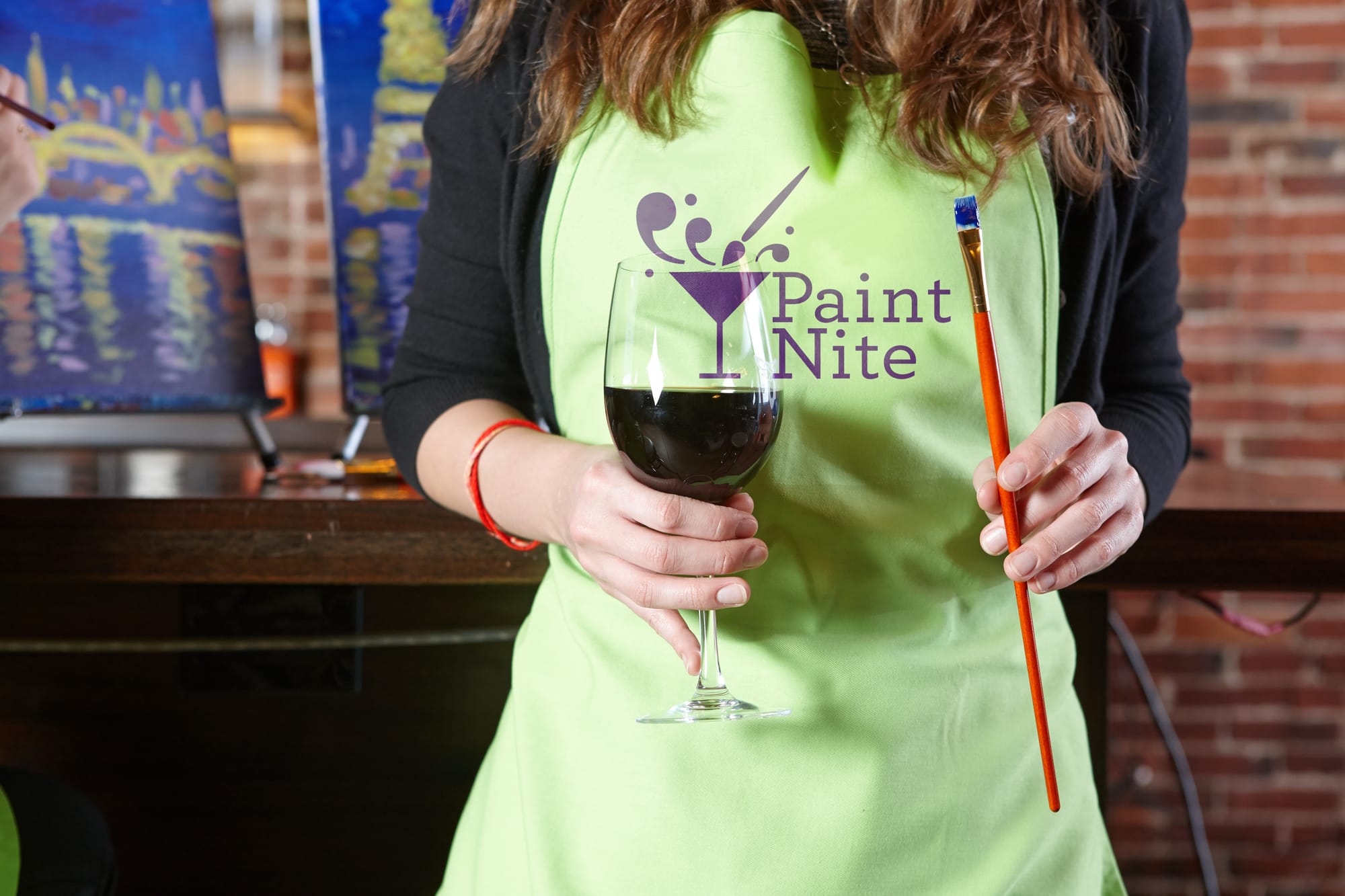 Paint Nite host combining art and social events for extra income