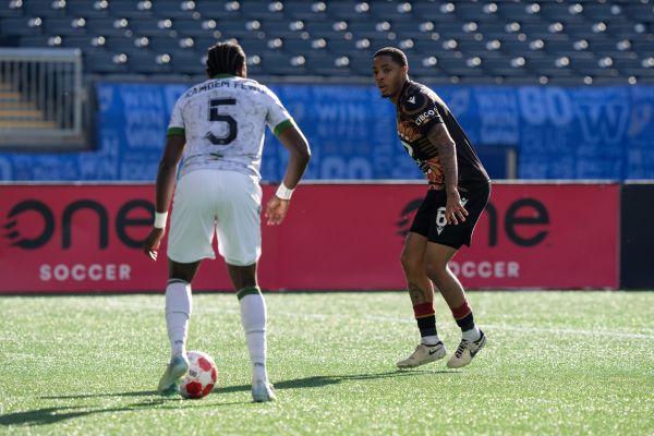 Sources: Valour to exercise midfielder Dante Campbell’s option