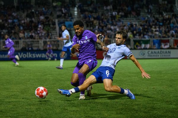 Wanderers dig deep, again down to 10-men, in 2-2 tie with Pacific FC. But time is running out in their playoff race.