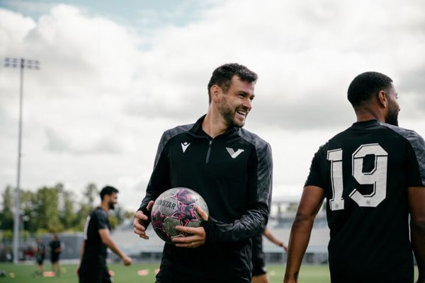 With his loan set to expire at the end of June, Vancouver FC is negotiating to keep Alejandro Díaz in the CPL at a critical time for the club