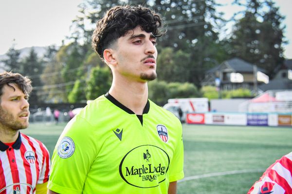 Wanderers sign goalkeeper Rayane Yesli