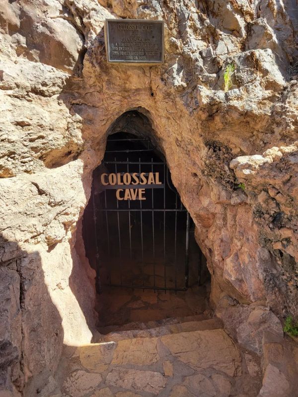 Exploring Colossal Cave