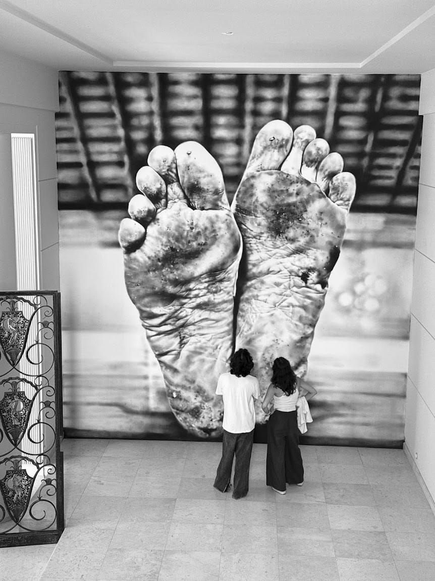 Leica Lux in Porto: Sunlight, Shadows & a Foot That Stopped Me