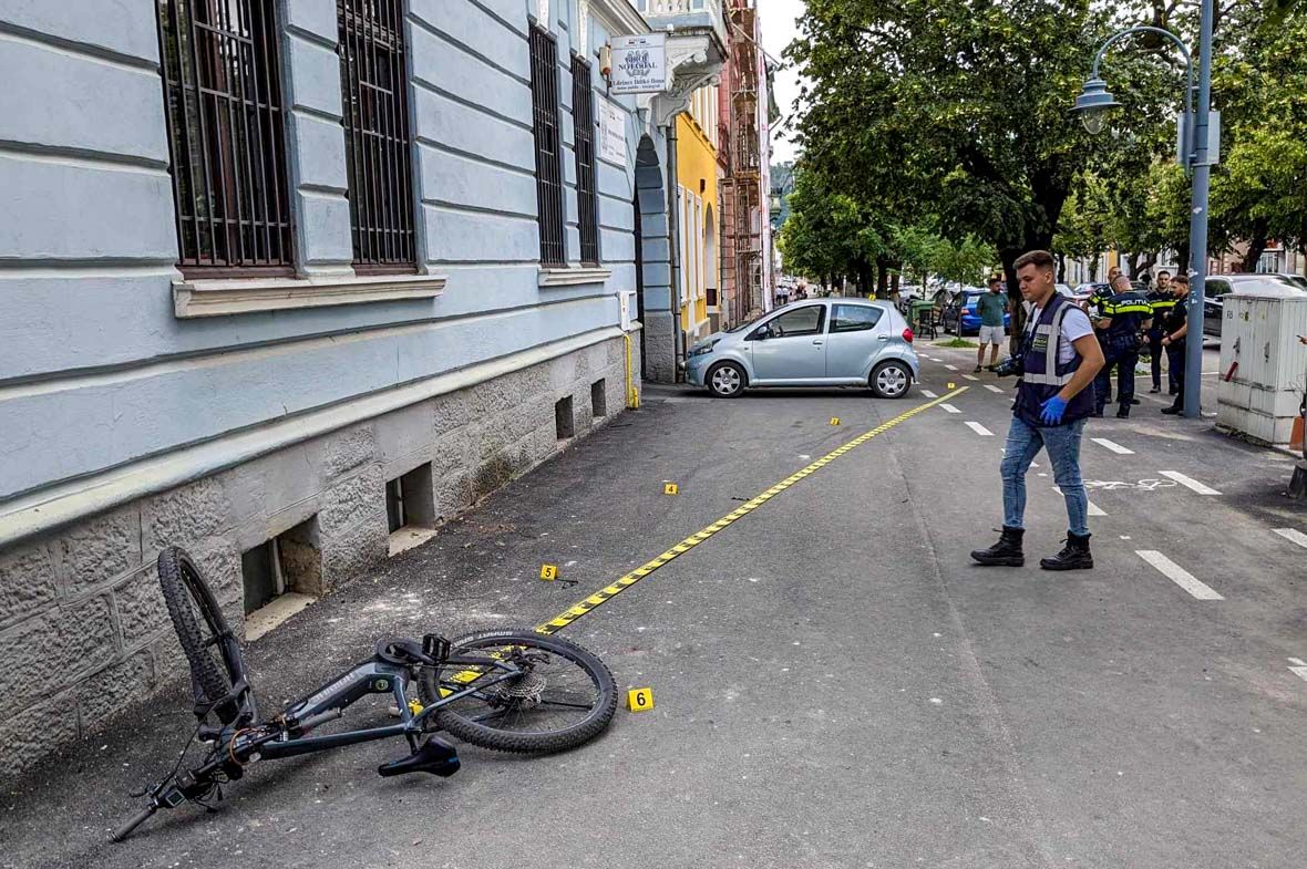 Biciklist ütöttek el a Kossuth utcában